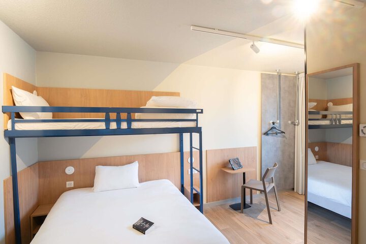 Room 14 of 47