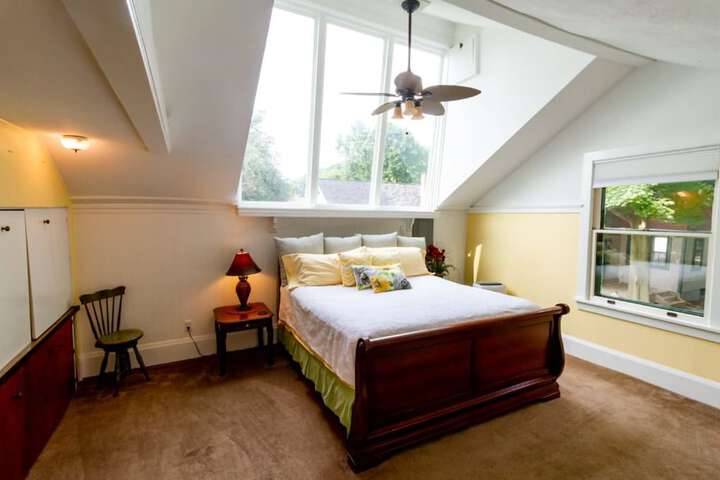 Room 2 of 49