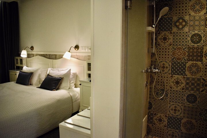 Room 41 of 53