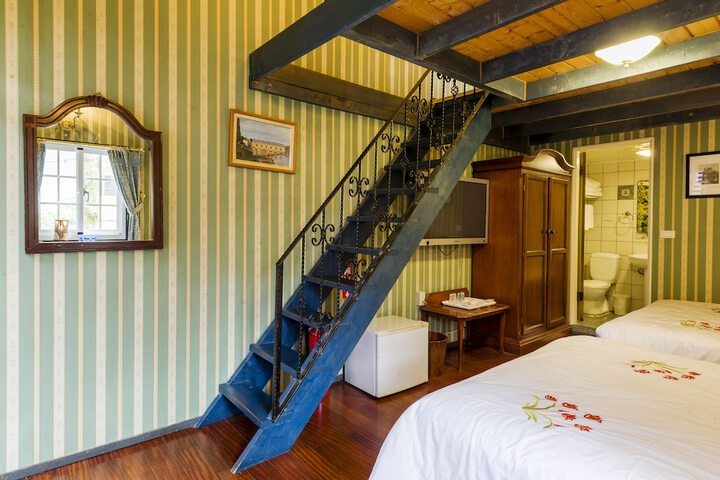 Room 17 of 56