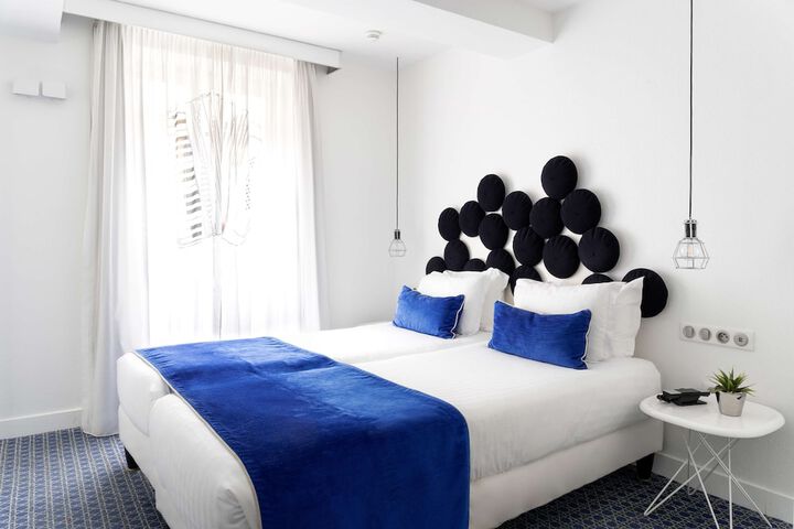 Room 38 of 114