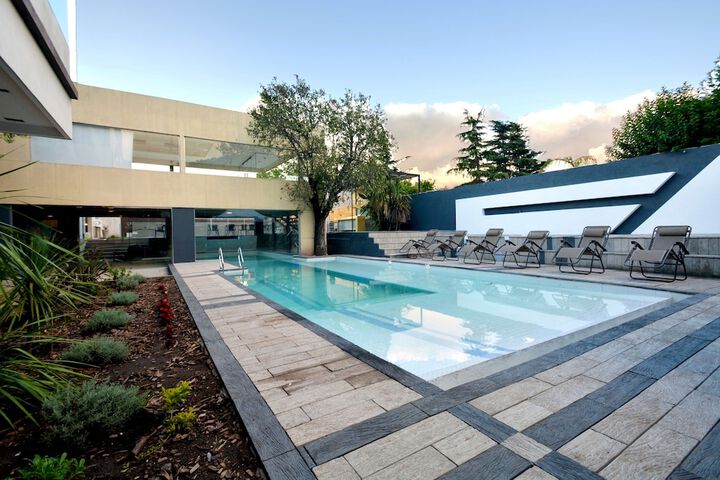 Pool 18 of 36