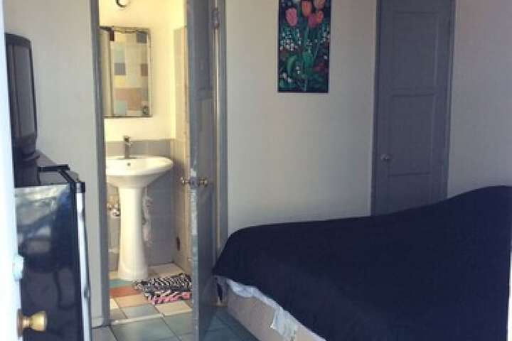 Room 16 of 47