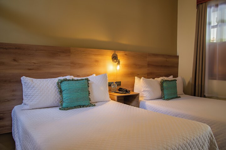 Room 15 of 43
