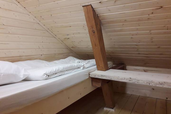Room 11 of 29