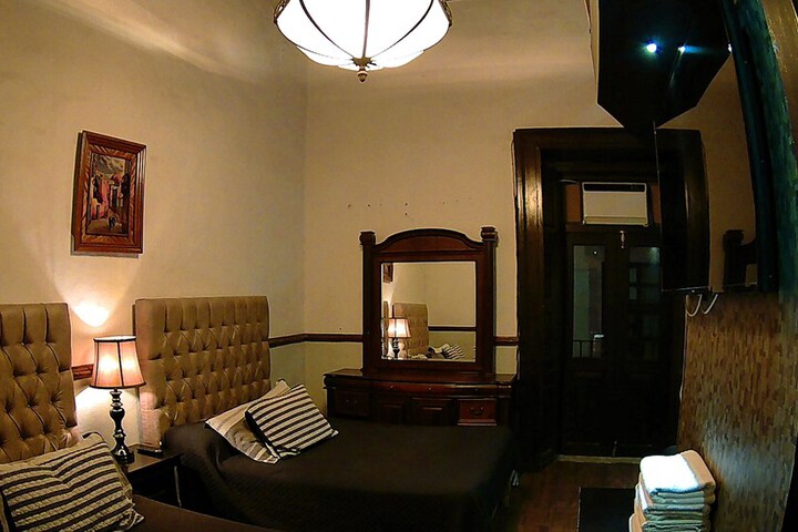 Room 38 of 152
