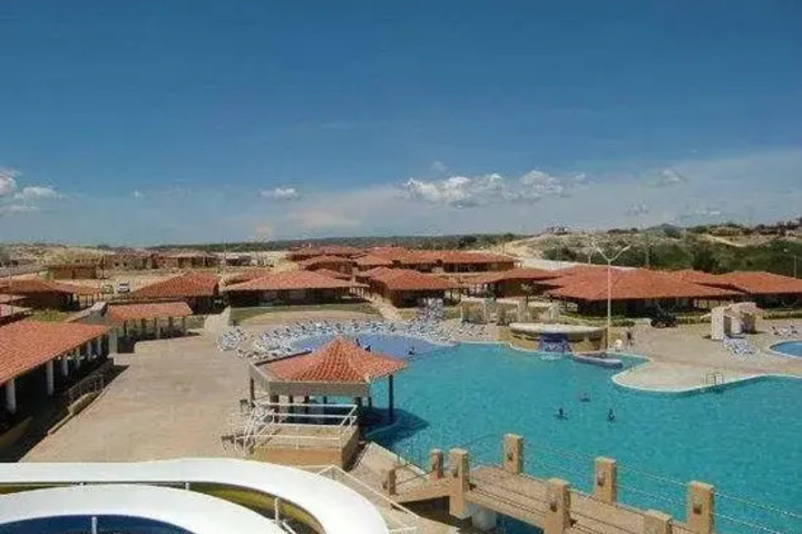 Pool 8 of 10