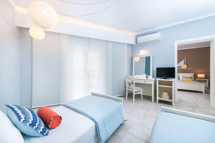 Room 16 of 122