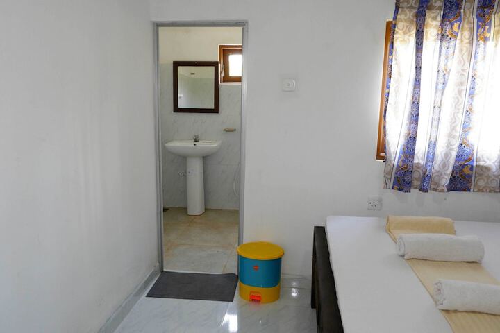 Room 13 of 26
