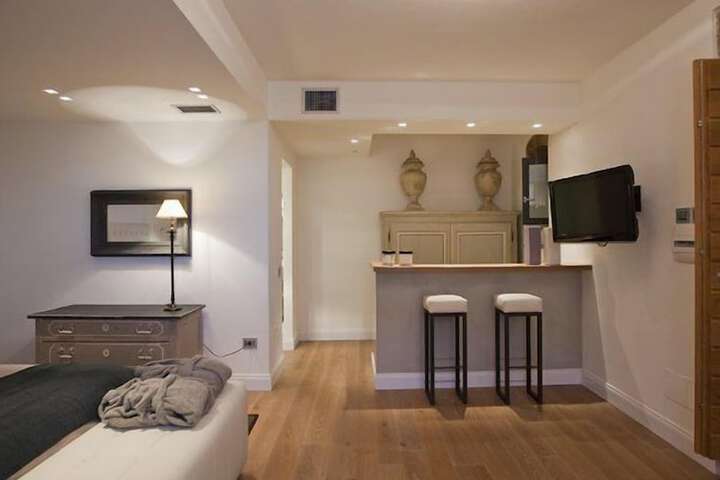 Room 89 of 170