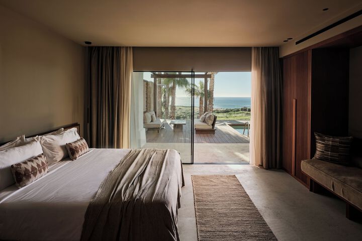 Room 49 of 225