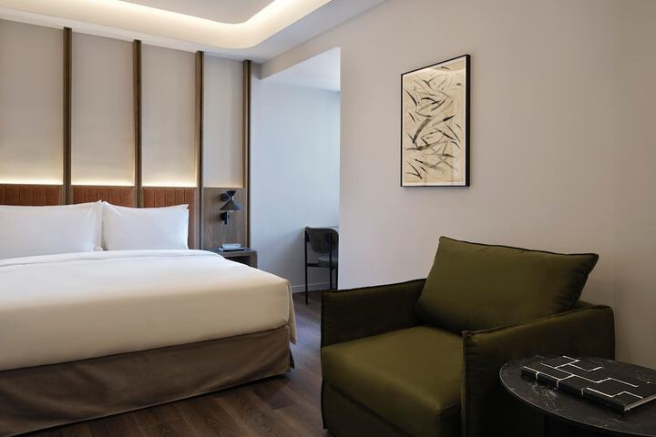 Room 46 of 88