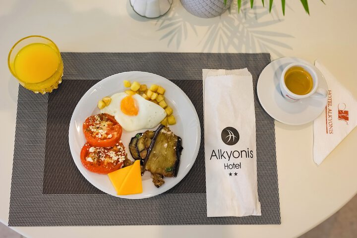 Breakfast/Coffee Service 60 of 71