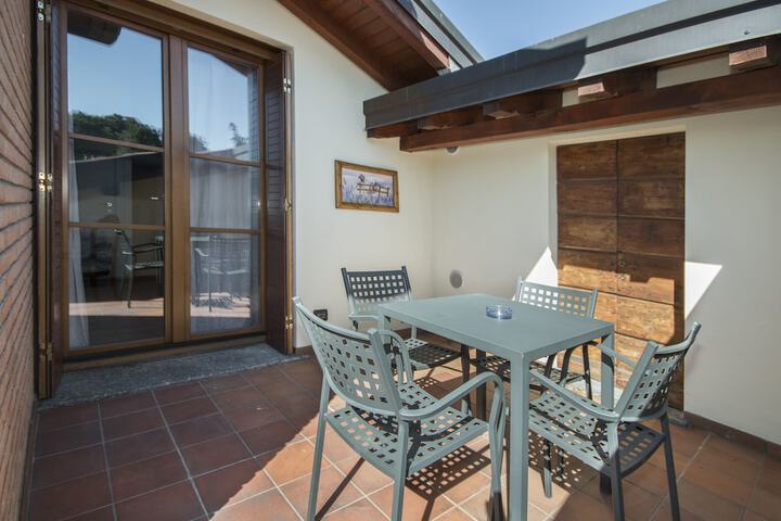 Terrace/Patio 17 of 32