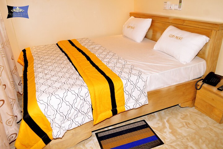 Room 3 of 42