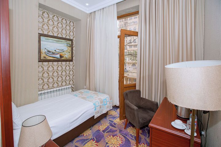 Room 2 of 46