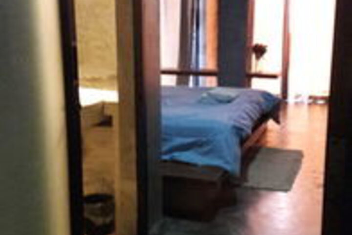 Room 18 of 38