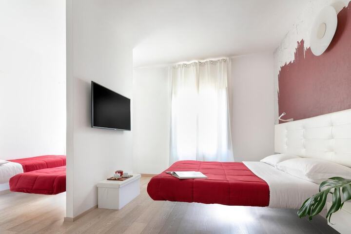 Room 12 of 42