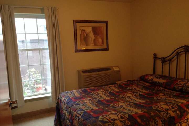 Room 15 of 38