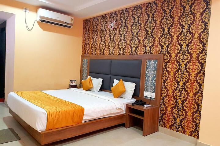 Room 12 of 89
