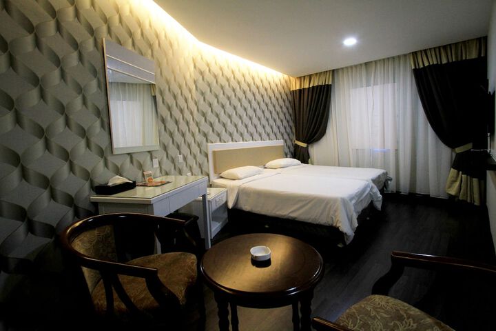 Room 5 of 21