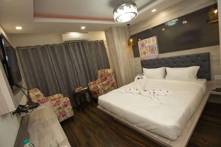 Room 16 of 25