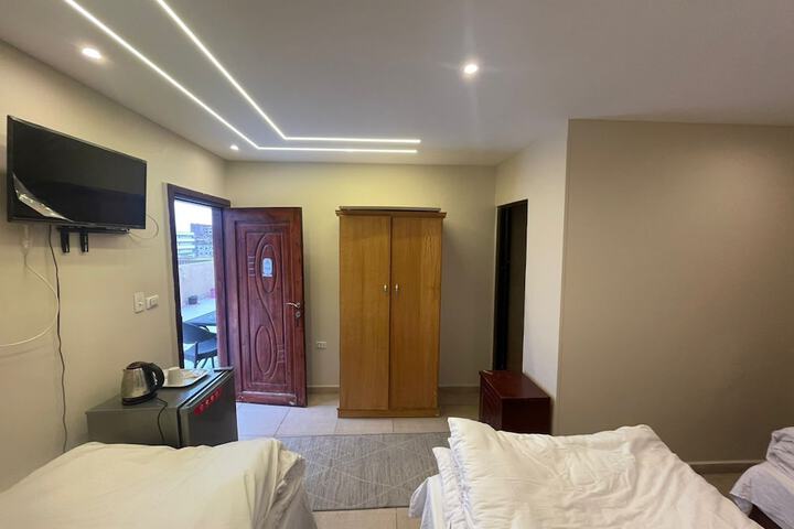Room 4 of 22