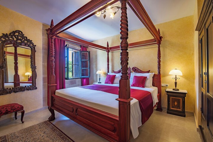 Room 47 of 110