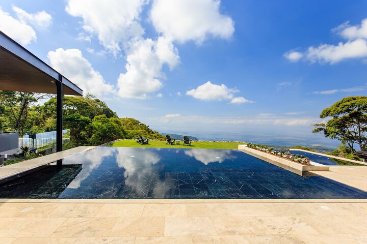 Pool 77 of 128