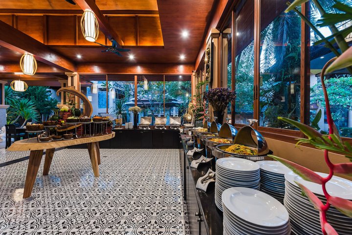 Dining 154 of 179