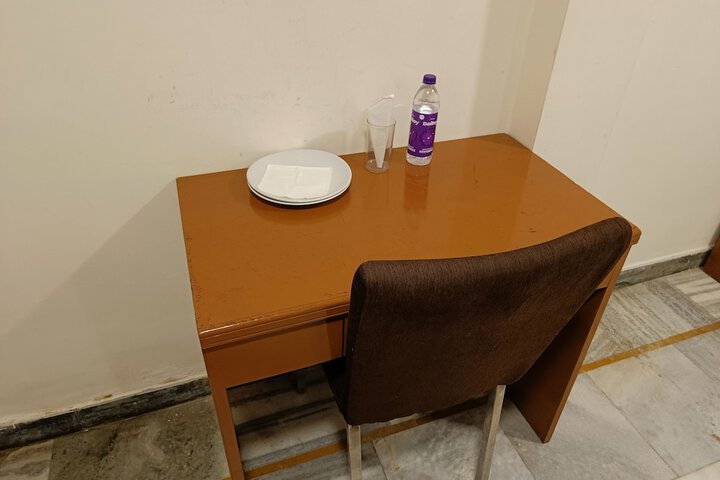 Room 51 of 93