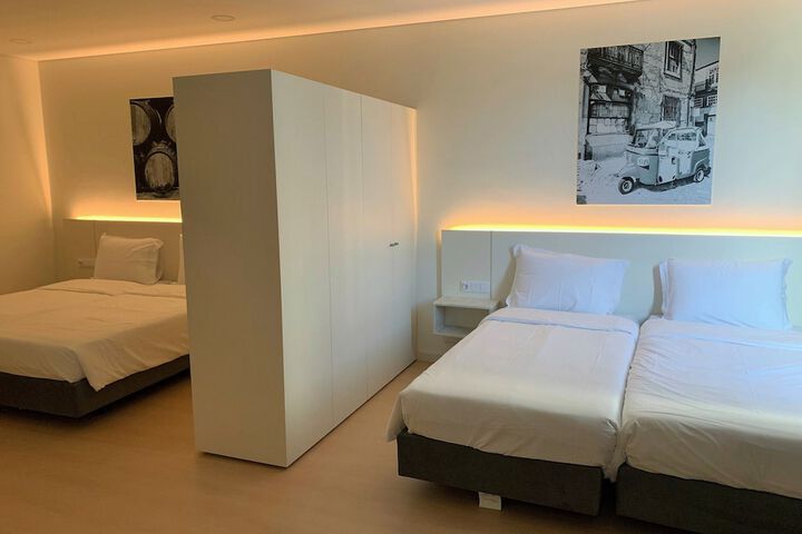 Room 15 of 22
