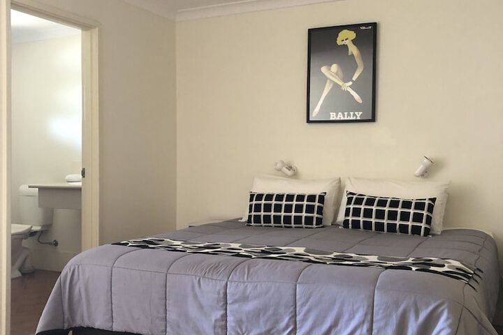Room 10 of 52