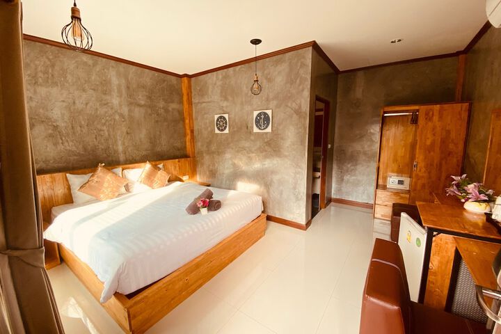 Room 45 of 80