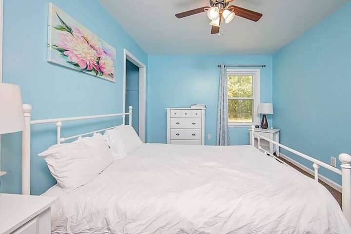 Room 3 of 62