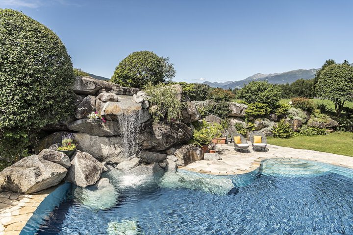 Pool 36 of 60