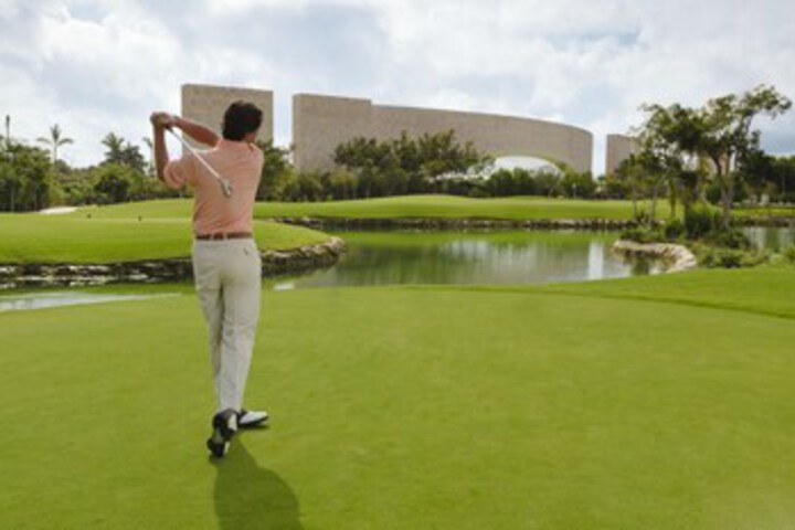 Golf 9 of 42