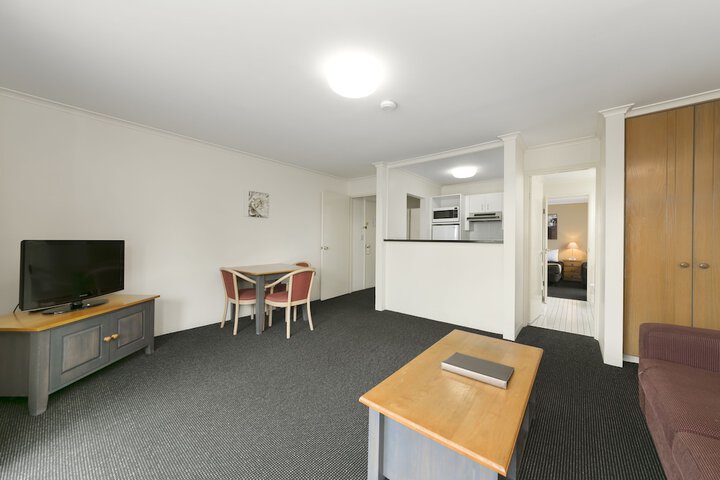 Room 11 of 23