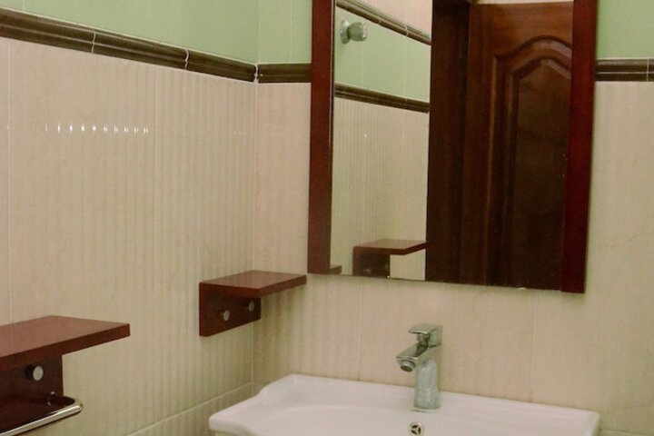Room 18 of 24