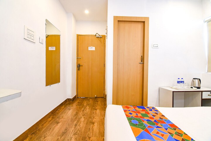 Room 28 of 43