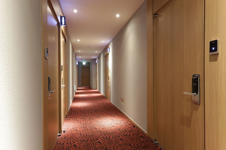 Ballroom/Hall 60 of 64