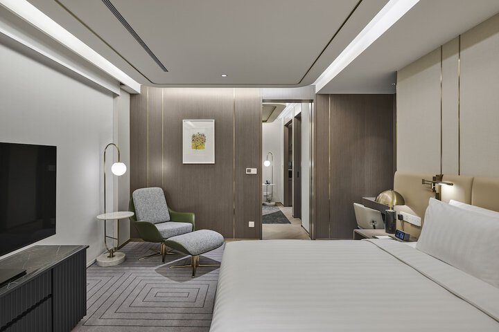 Room 12 of 91