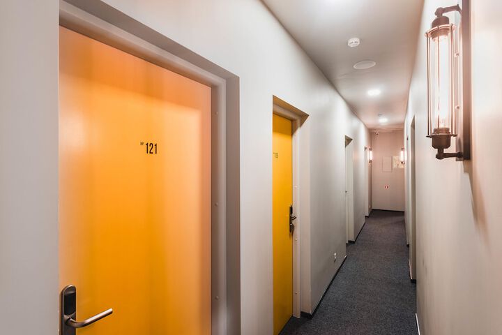 Ballroom/Hall 44 of 50