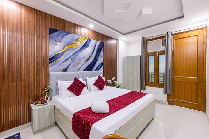Room 5 of 34
