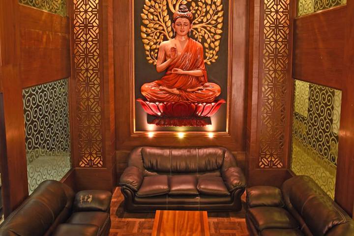 Lobby Entry