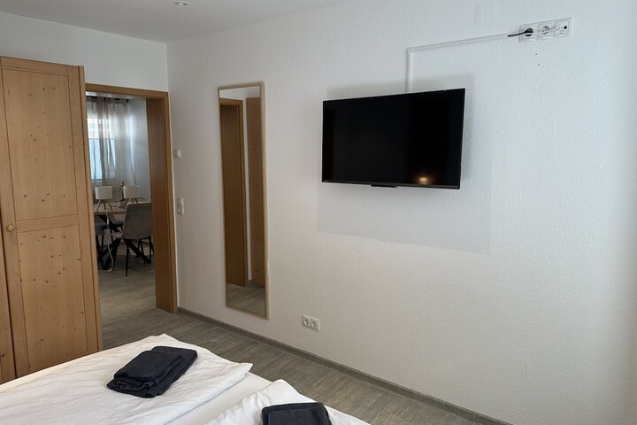 Room 27 of 85