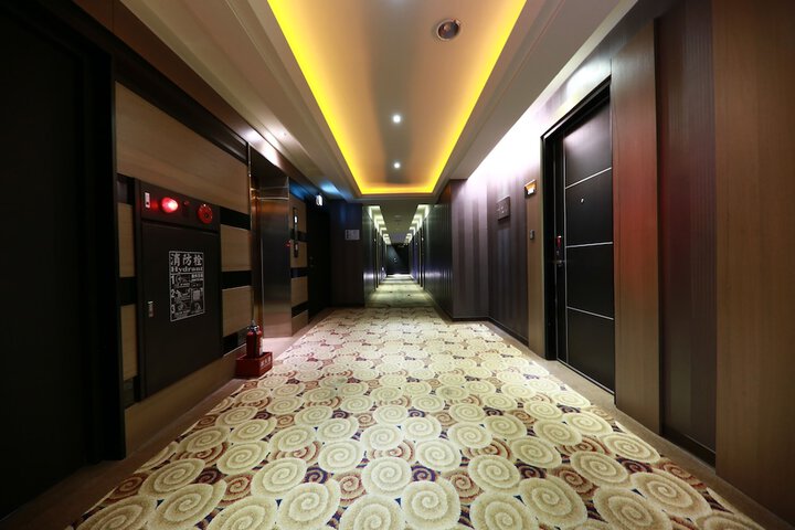 Ballroom/Hall 47 of 56