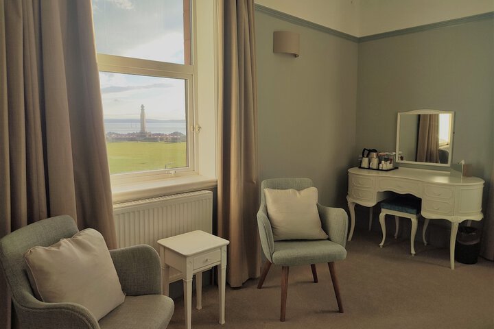 Room 25 of 94