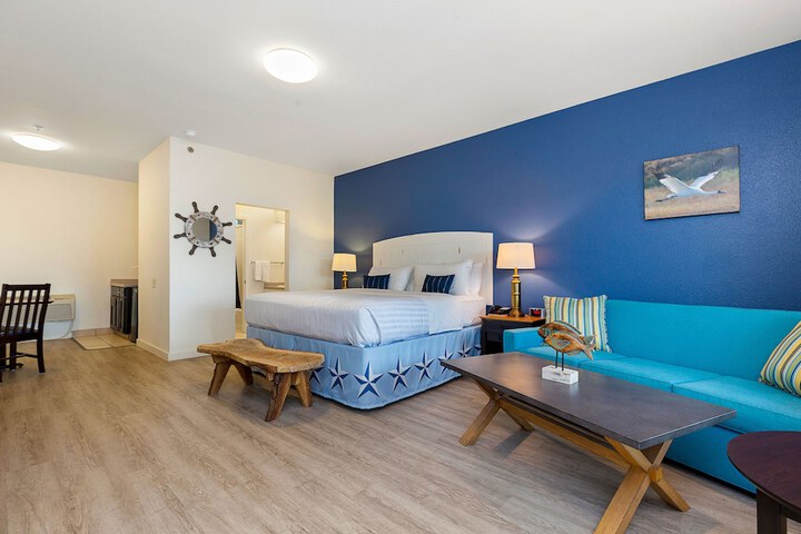 Room 13 of 68