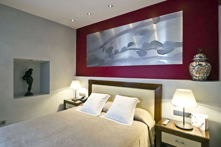 Room 16 of 146